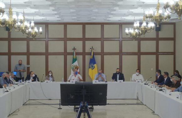 Confirma Enrique Alfaro que el Ciclo Escolar 2020-2021 iniciará el 24 de agosto y será a distancia
