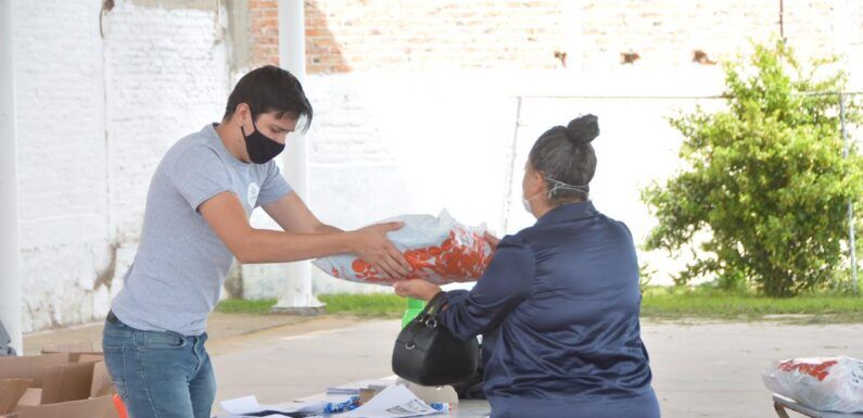 Superan los 11 mil paquetes de mochilas con útiles entregados a las familias laguenses