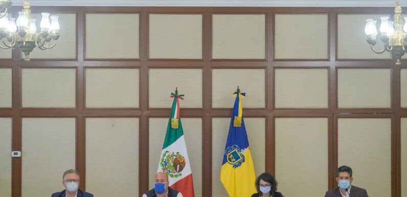 Presenta Enrique Alfaro la ruta para el regreso presencial a clases