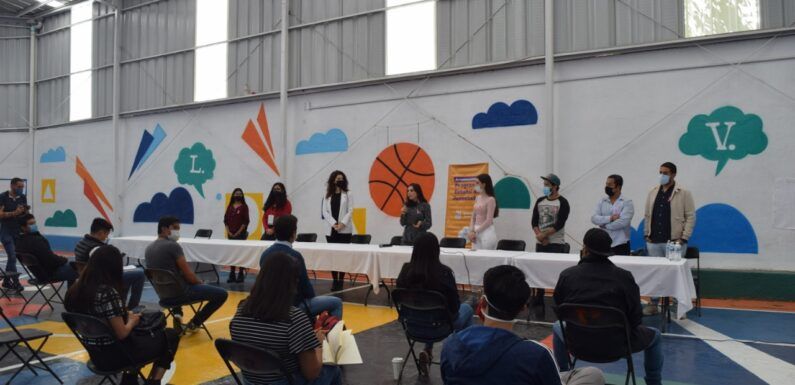 Se reúne Secretaria estatal de la Juventud con jóvenes laguenses