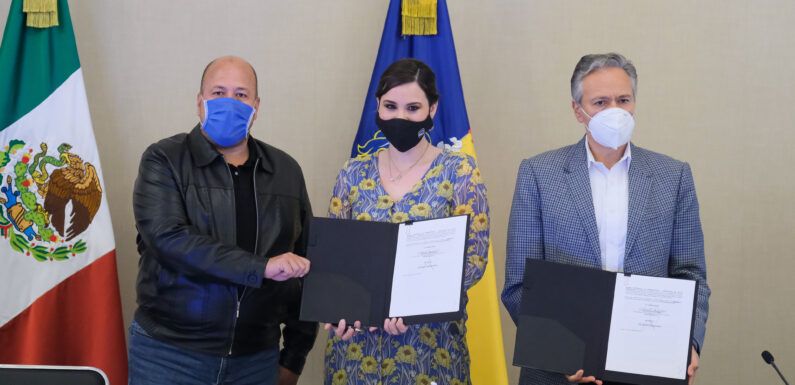Entrega Enrique Alfaro 15 mdp de apoyos a colegios privados y anuncia 54.7 mdp para profesionales del sector educativo que se han visto afectados económicamente por COVID-19