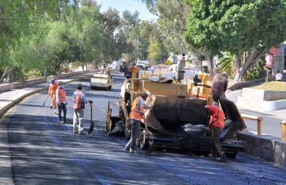 Registra avance del 85 %  remodelación de Av. Democracia