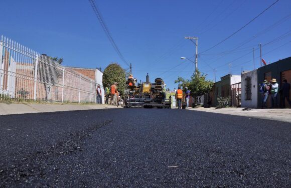 Asfaltan circuito vial en La Palma de más de 8 mil 750 metros cuadrados