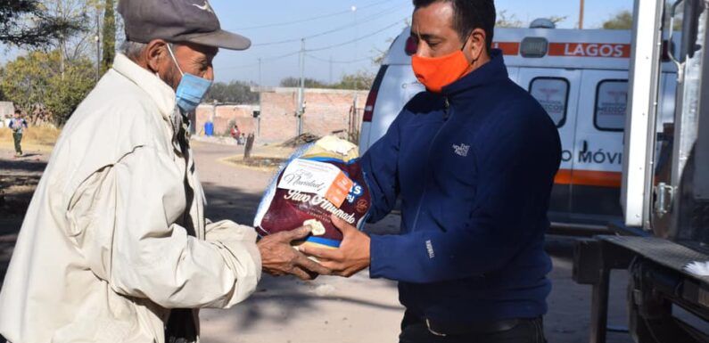 Más de 2 mil familias vulnerables disfrutaron de cena navideña