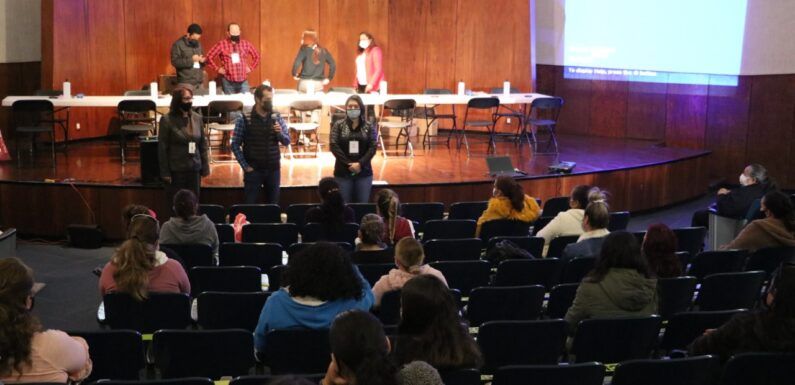 Entregan apoyos del programa ´Fuerza Mujeres´ en Encarnación de Díaz