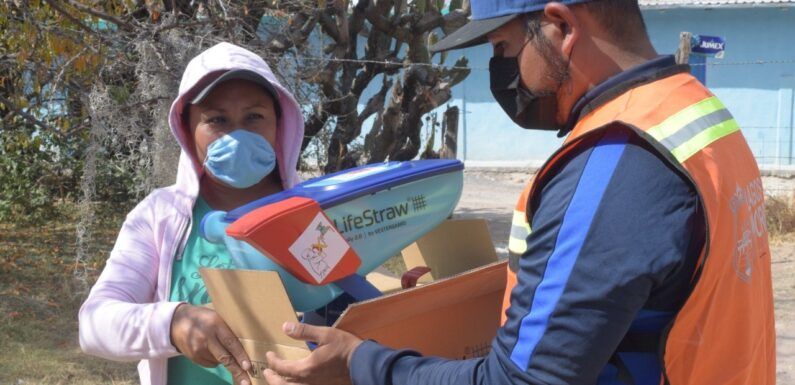 Entregan 500 purificadores de agua en comunidades rurales