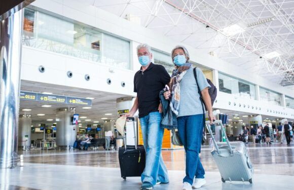 Viajar aumenta el riesgo de contagio y propagación de COVID-19