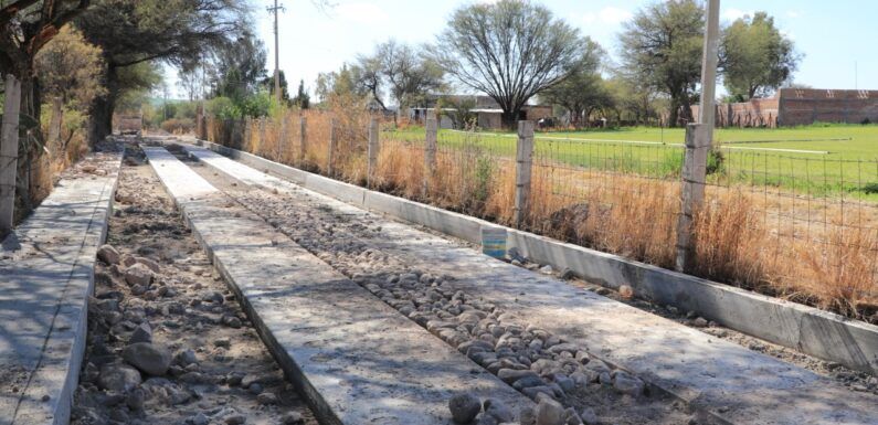 Avanzan los trabajos en la renovación del camino de acceso a La Lomita