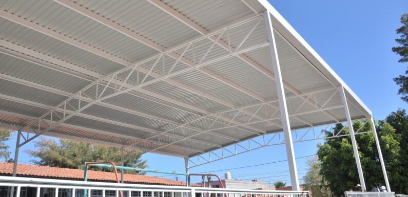 Benefician con domo a escuela de Lomas del Valle