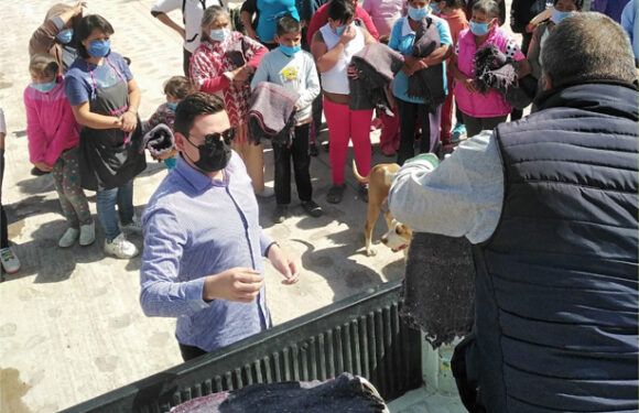 Entrega Gobierno Municipal más de 4 mil cobijas a familias vulnerables