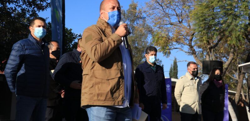 Visita Enrique Alfaro Encarnación deDíaz para entregar rehabilitación de escuela