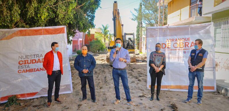 Arranca rehabilitación de dos vialidades en el Refugio