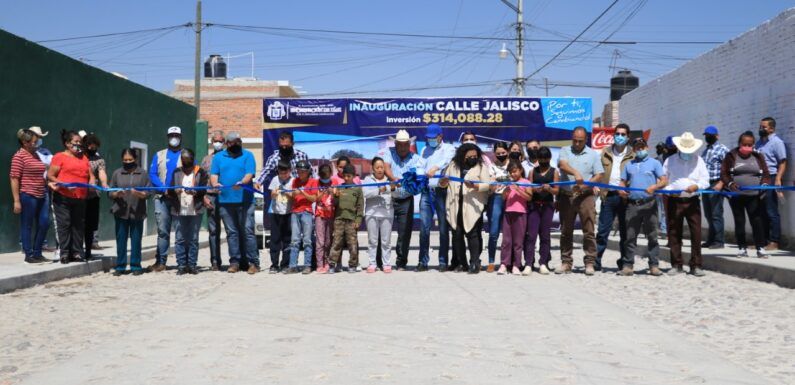 Inauguran calle Jalisco de Bajío de San José