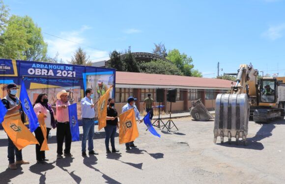 Benefician con obras públicas a delegación de Santa Marcia Transpontina