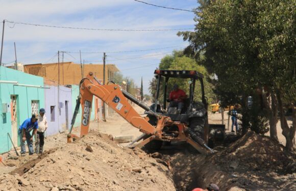 Avanzan obras en la delegación de El Tecuán