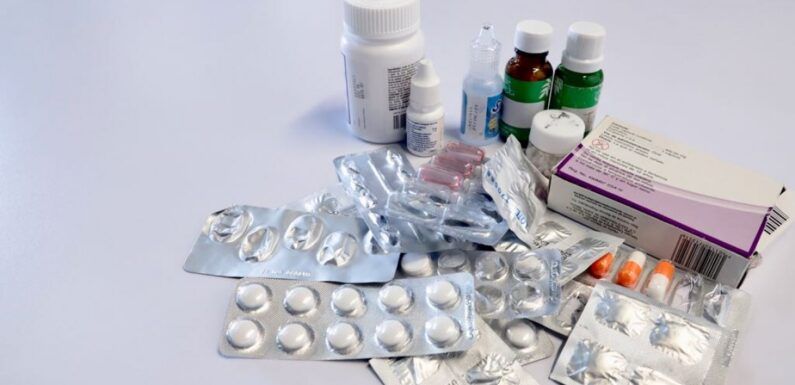 Instala gobierno municipal contenedores para medicamentos caducados