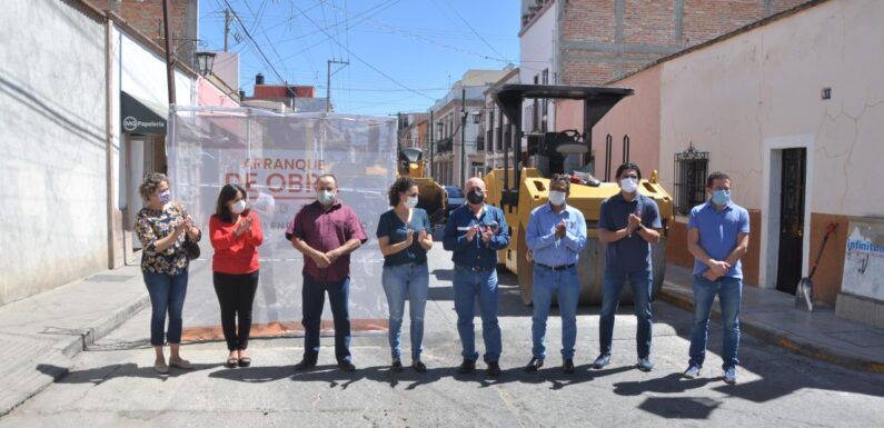 Rehabilitan calle Dr Camarena en el centro de la ciudad