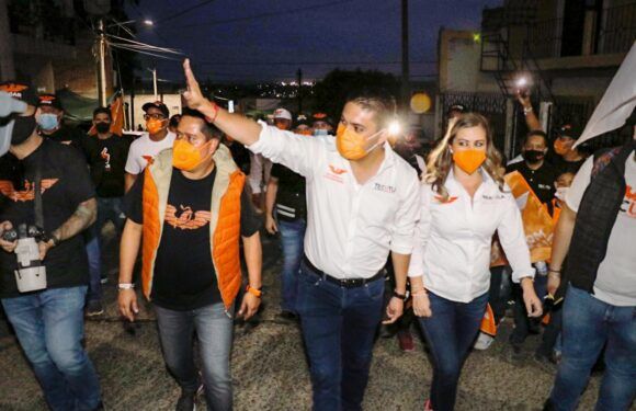 Arranca campaña Tecutli Gómez en el barrio de San Miguel
