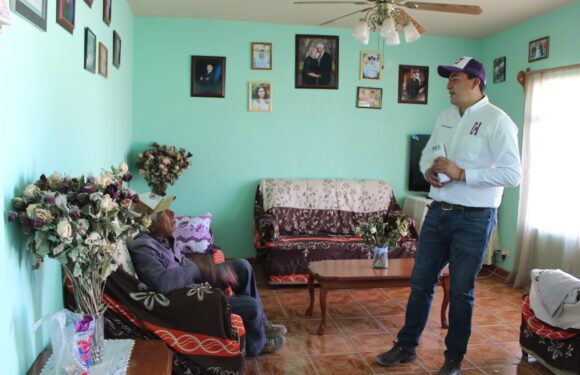 Marco González visita comunidades de la zona norte de Lagos de Moreno