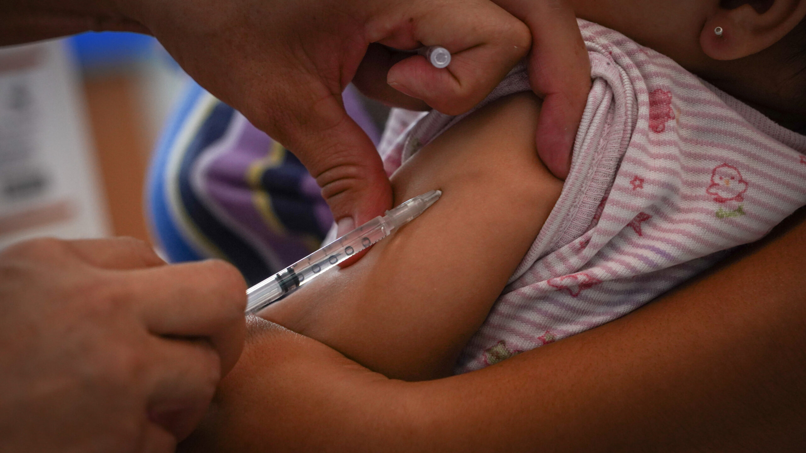 Arranca campaña de vacunación contra sarampión y rubéola