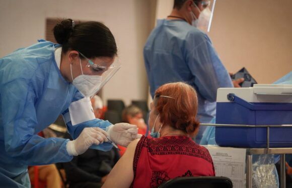 Habrá dos nuevas fechas para vacunación contra Covid’19 a adultos mayores