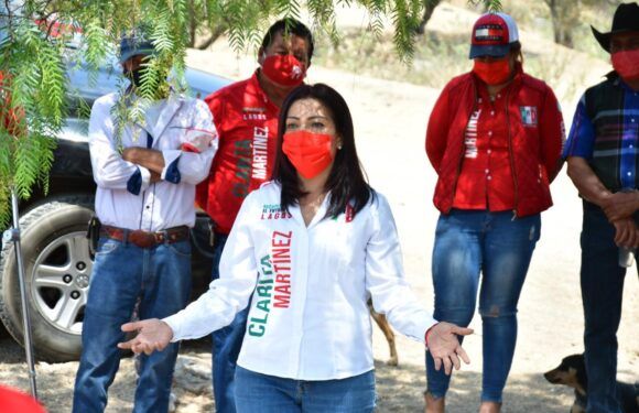 Se compromete Clara Martinez a gestionar una nueva clínica del IMSS