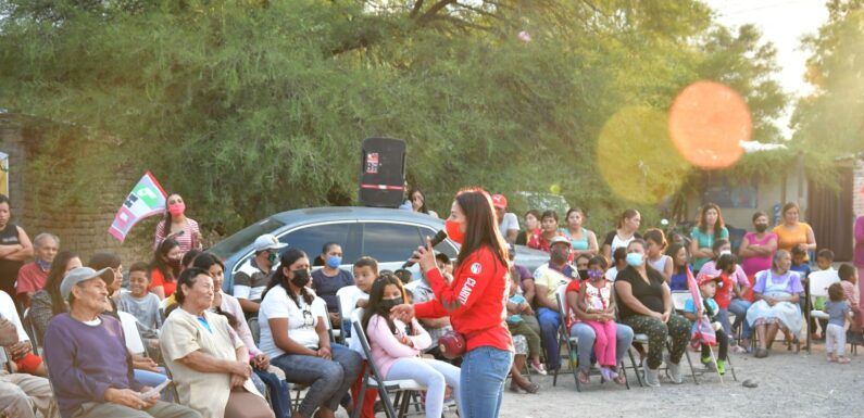 Hay que darle prioridad a los servicios básico, dice Clara Martínez