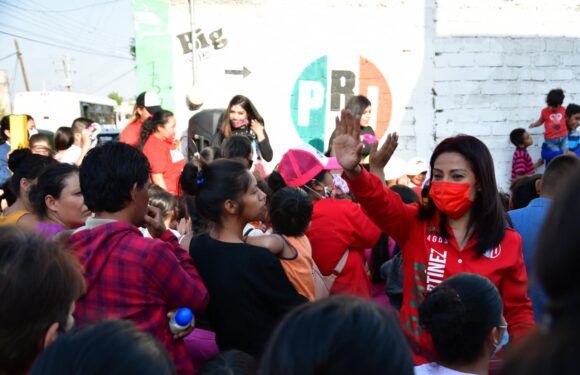Promete Clara Martínez reactivación del centro comunitario de Cañada