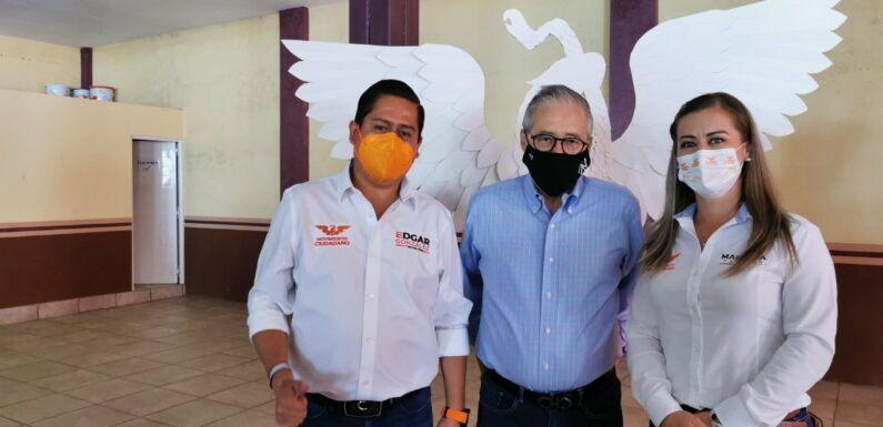 Apoya Enrique Ibarra a Marcela Padilla y candidatos naranjas