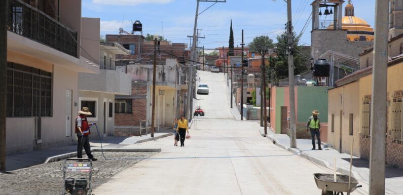 Por culminar trabajos en la calle Miguel Hidalgo de Santa María de Enmedio