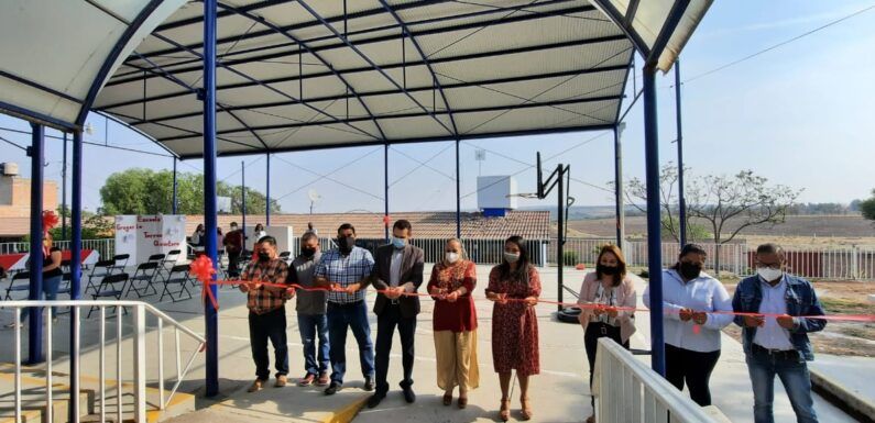Inauguran domo en primaria Gregorio Torres