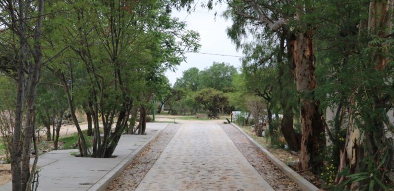 Consolidan proyecto de empedrado para el acceso a Rincón Verde