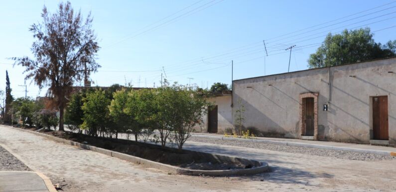 Están por concluir obras de remodelación en calles de la Delegación de El Tecuán