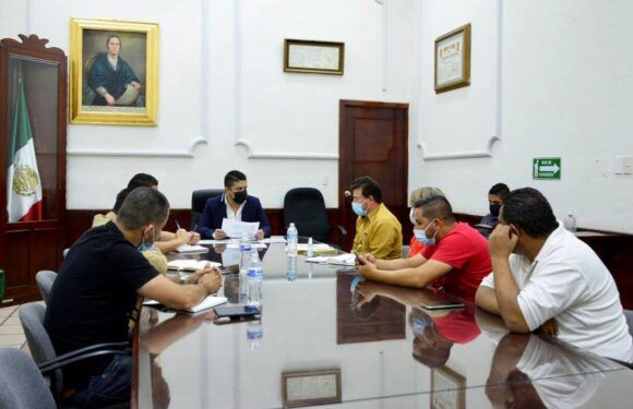 Regresa Tecutli Gómez al frente del Gobierno Municipal