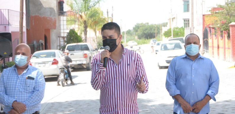 Alcalde Tecutli Gómez entrega Margarito González Rubio y Gardenia totalmente rehabilitadas