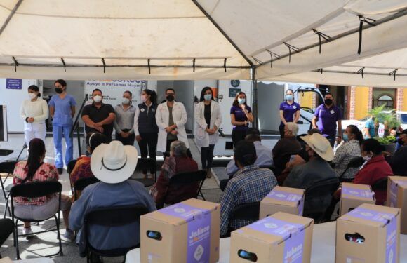 Entregan apoyos de Jalisco Te Reconoce