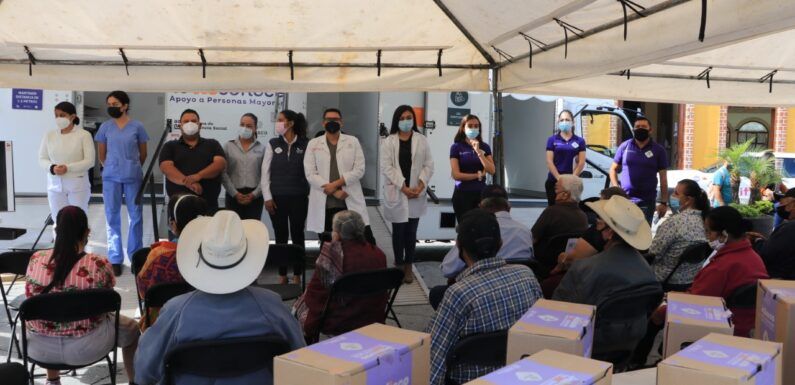 Entregan apoyos de Jalisco Te Reconoce