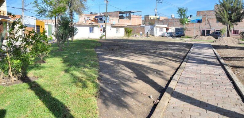 Avanza rehabilitación de espacio público de la Adelita