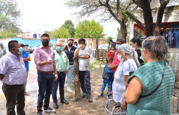 Tecutli Gómez apoyará a vecinos afectados por inundación en La Laguna