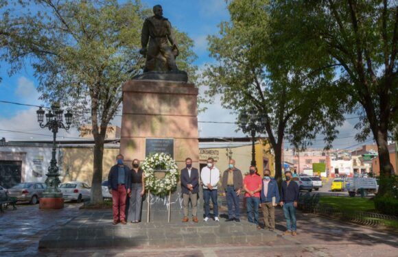 Conmemoran 204 aniversario luctuoso de Don Pedro Moreno González