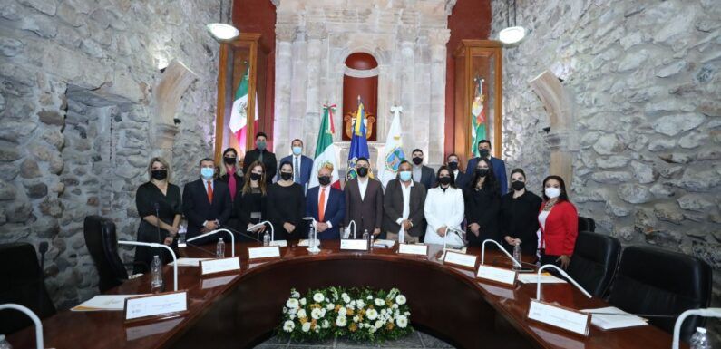 Regidores de la Administración 2021-2024 toman el cargo en comisiones del Pleno del Ayuntamiento