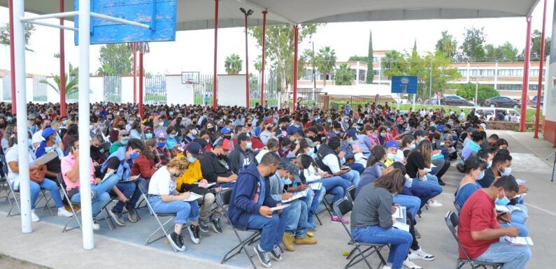 Apoya Gobierno Municipal en la campaña de vacunación para jóvenes laguenses