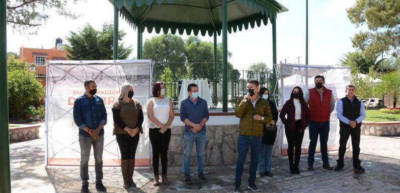 Inaugura Alcalde la nueva plaza principal en la comunidad de San Antonio Buenavista