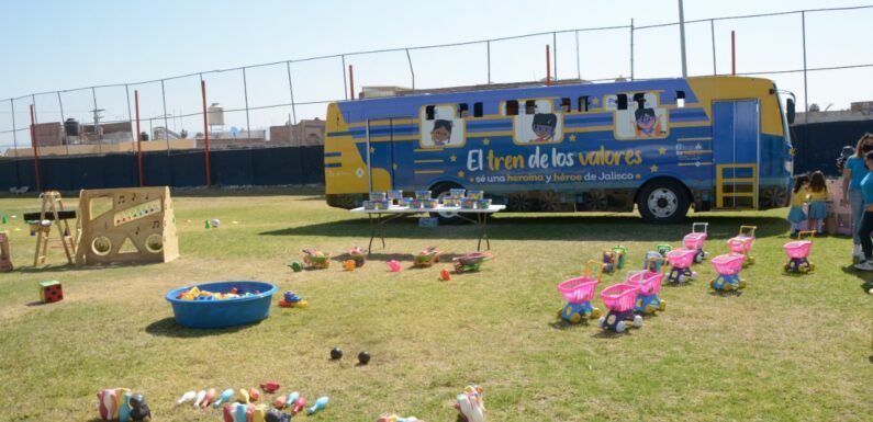 Llega a Lagos Ludoteca móvil “El tren de los valores”  
