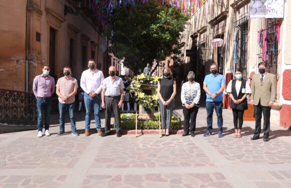 Conmemora Gobierno Municipal aniversario luctuoso de Francisco González León