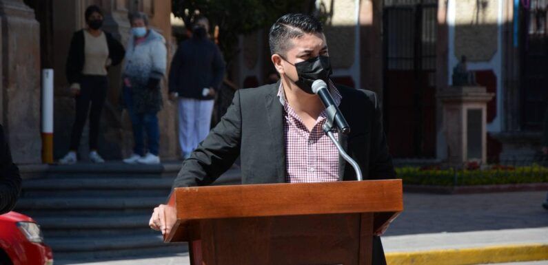 En gira de trabajo se reunirá Tecutli con paisanos en California