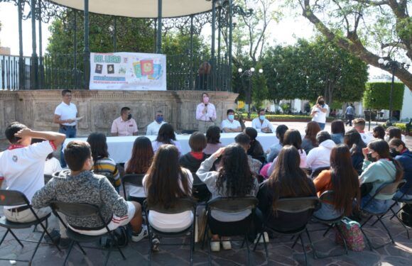 Biblioteca Municipal realiza maratón de lectura para celebrar el Día Mundial del Libro
