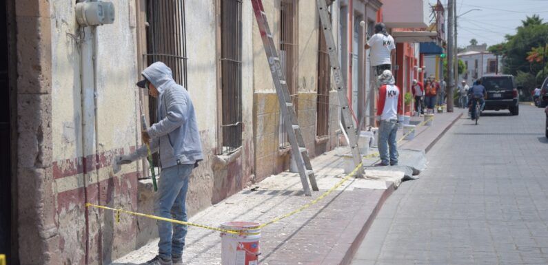 Arranca rehabilitación de fachadas en la calle Hernando de Martel