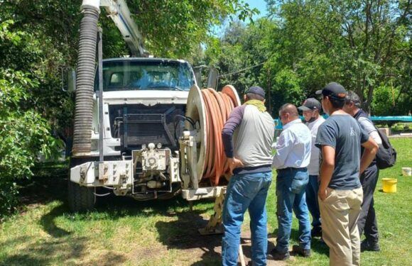 Realiza Dirección de Agua Potable y Alcantarillado desazolve de líneas de drenaje