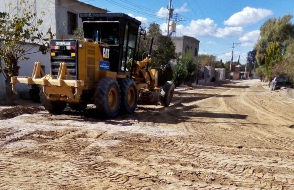 Módulo de Maquinaria rehabilita caminos en la zona Norte del municipio